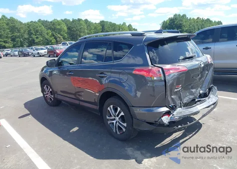 2017 Toyota Rav4 Le z USA, uszkodzony, nr VIN 2T3ZFREV1HW350520